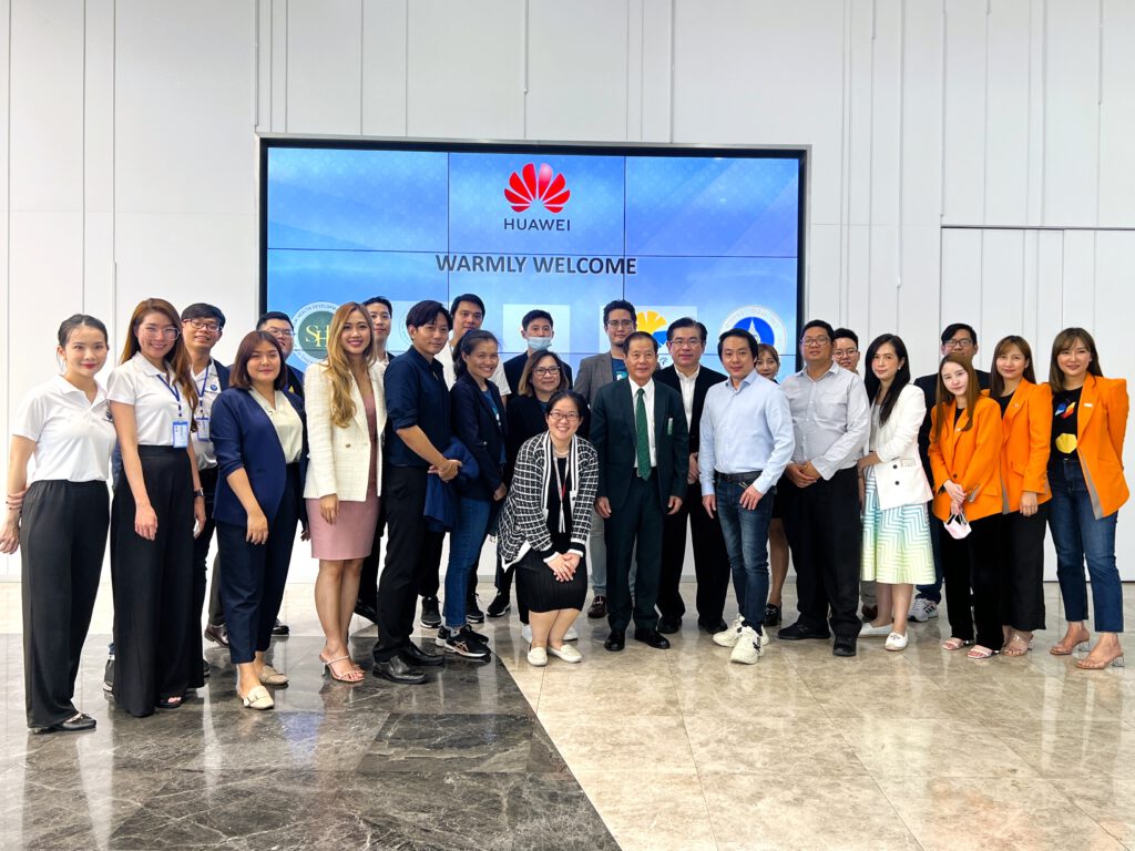 DDLG showcased our works at WHB, Huawei-1